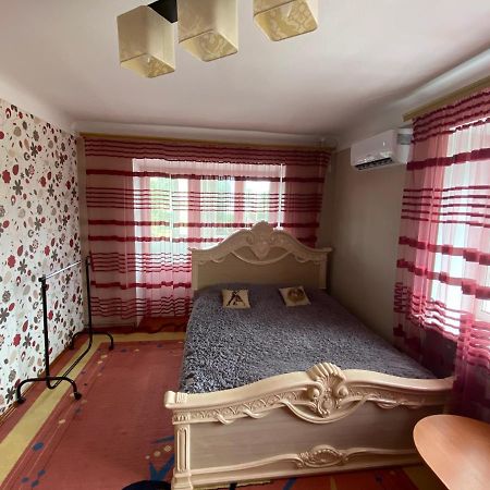 Михайлівська Квартира Schytomyr Exterior foto